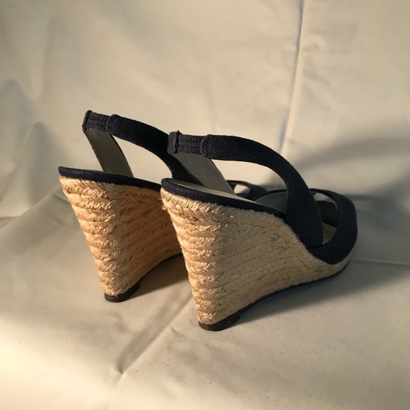 Excellent condition Michael Kors wedges - Picture 4 of 4